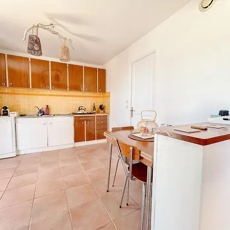 T4 Avec Vue Panoramique, Piscine Et Terrasse A Agay